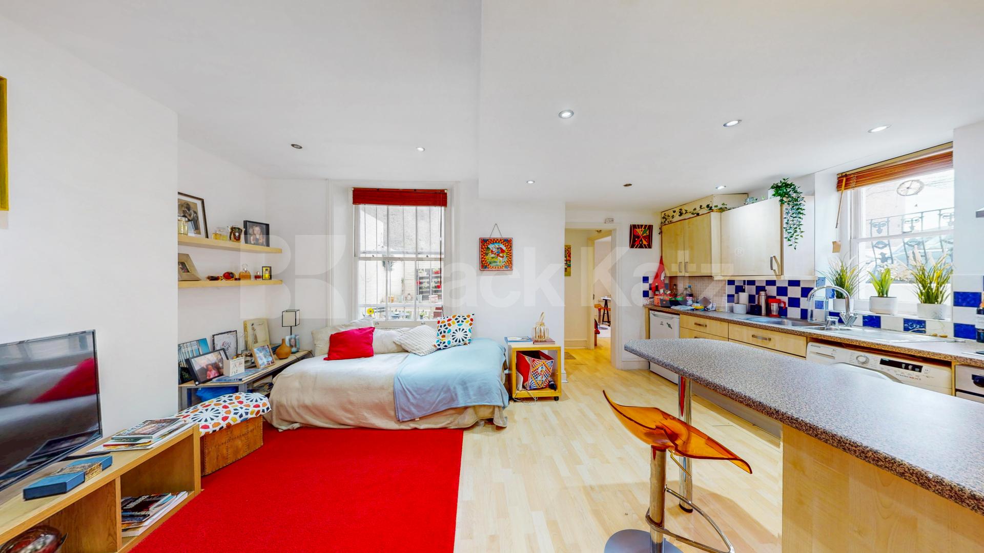 Spacious one bed with access to a garden mins to tube & shops Sutherland Avenue, Maida Vale